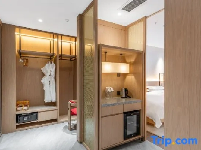 Luxury Twin Suite with garden view