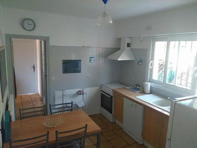 4 Bedrooms Cottage