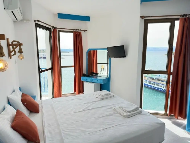 Standard room with balcony and with sea view
