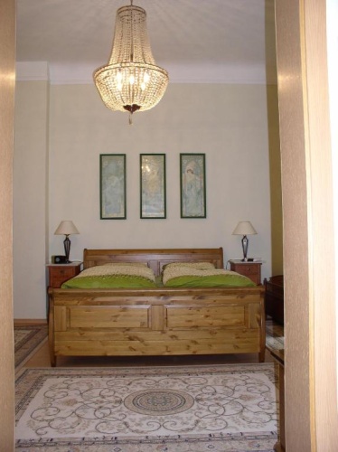 3 Bedrooms Apartment
