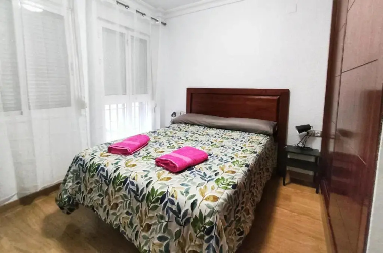 Apartamento con PARKING gratis en CENTRO, Merced