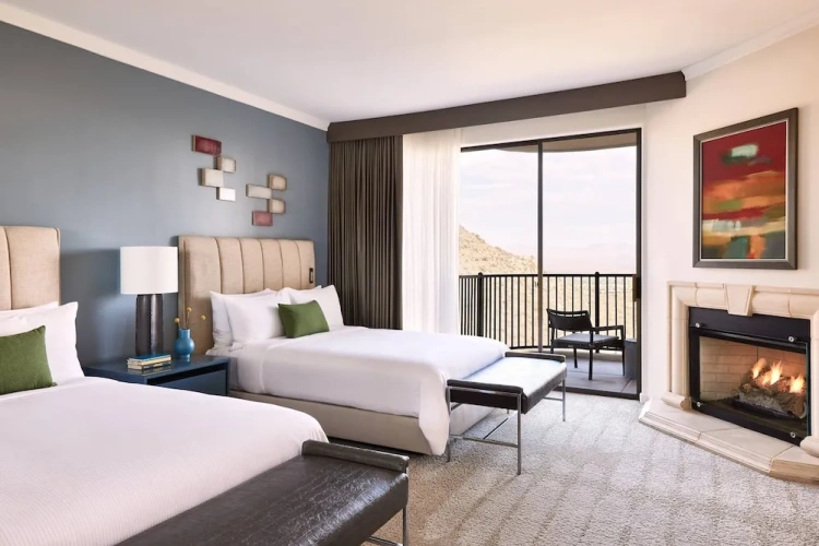 Standard Quadruple room with balcony