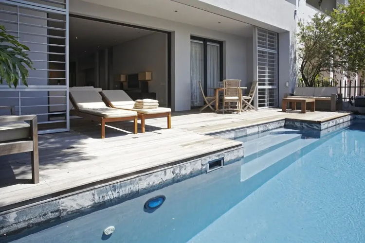 100 Loader De Waterkant
