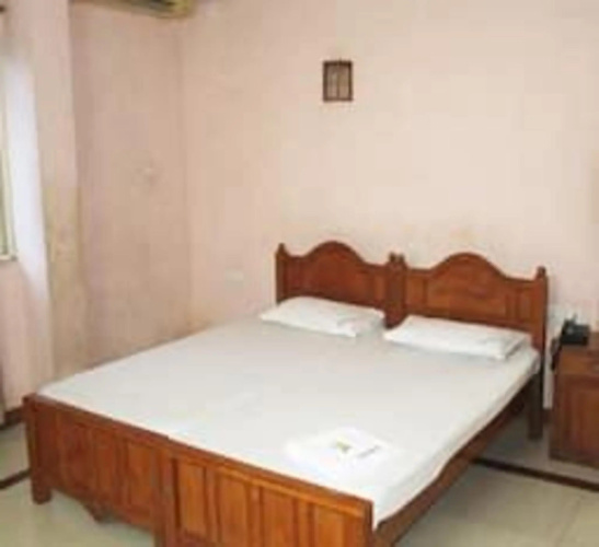 Nadan Hotel