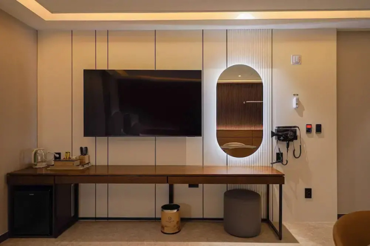 Urban Groove Hotel