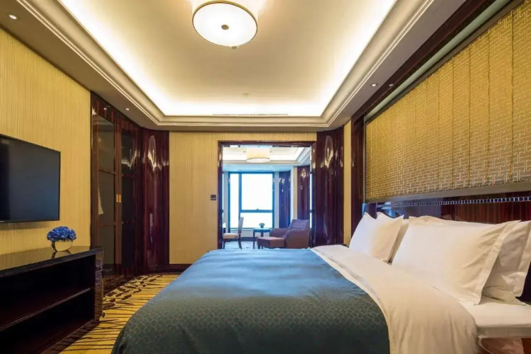 Wyndham Zhuji West