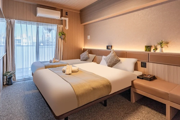 Standard Triple room