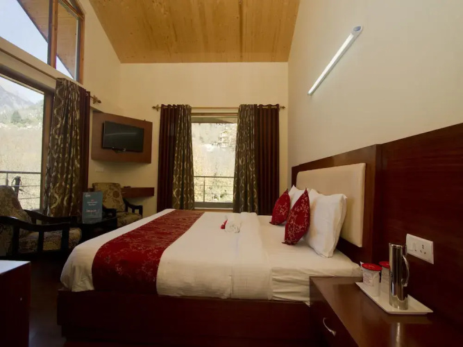 OYO 2943 Hotel Eco Groves