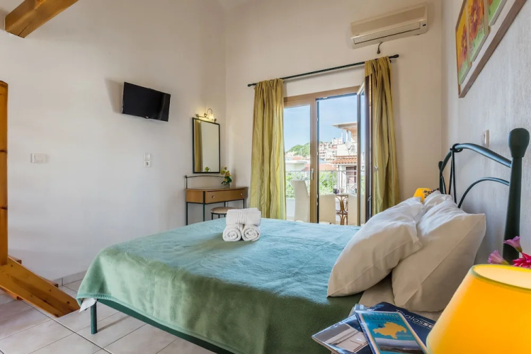 Ritsa Apartments