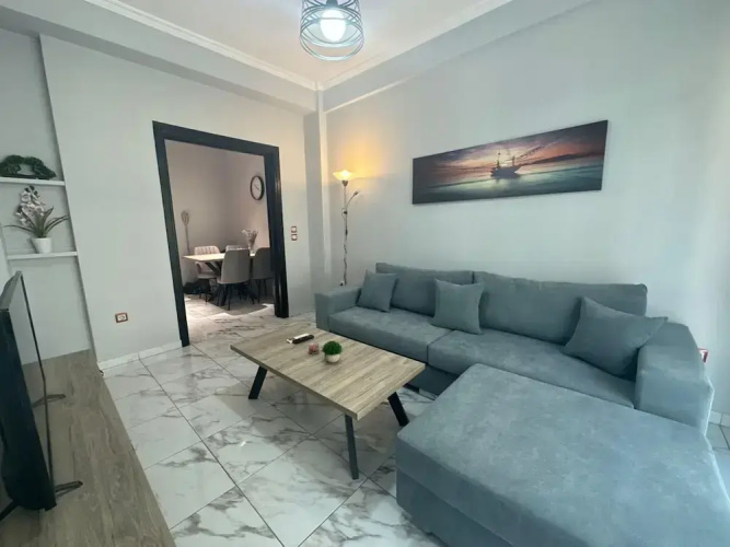 Red Roses Apartment - At083