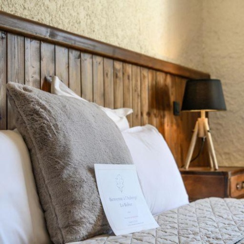 Standard Double room with mountain view