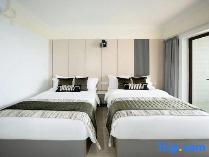 Standard Twin room with balcony and with sea view
