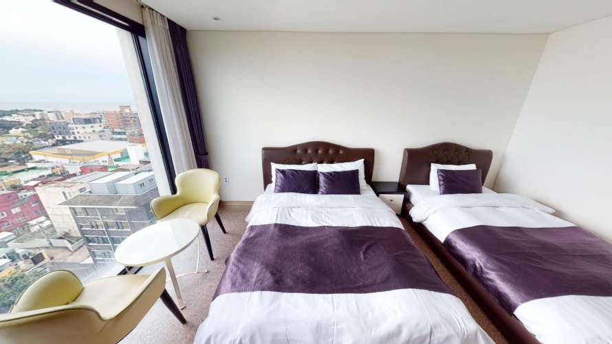 Deluxe Twin room with ocean view