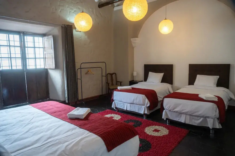 Andean Palace Boutique