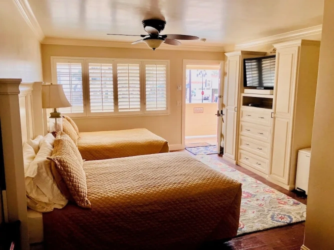 Deluxe Quadruple room