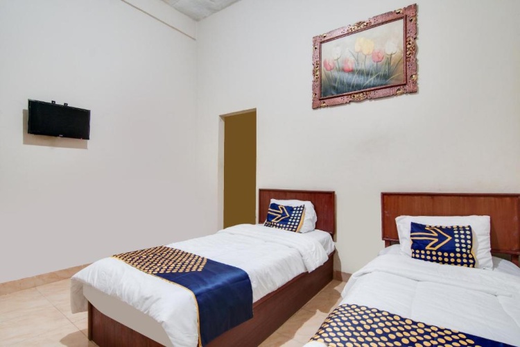 Economy Twin room