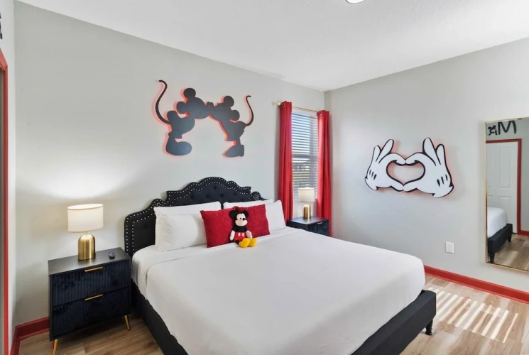5 Bedrooms Cottage
