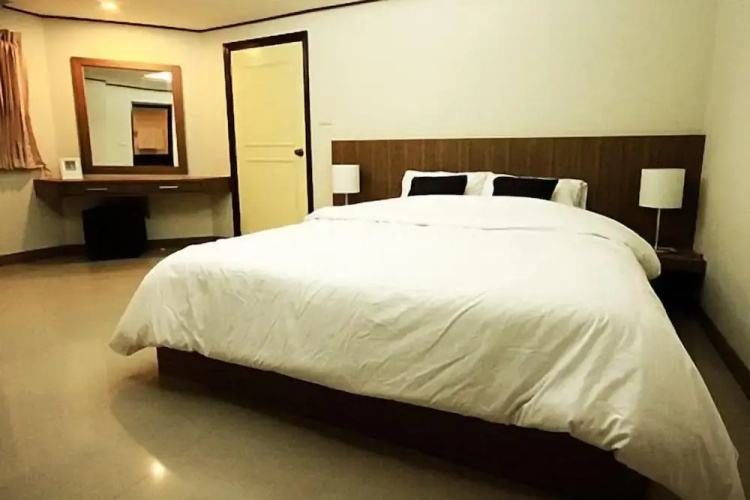 The Chateau Luxury Serviced Apartment