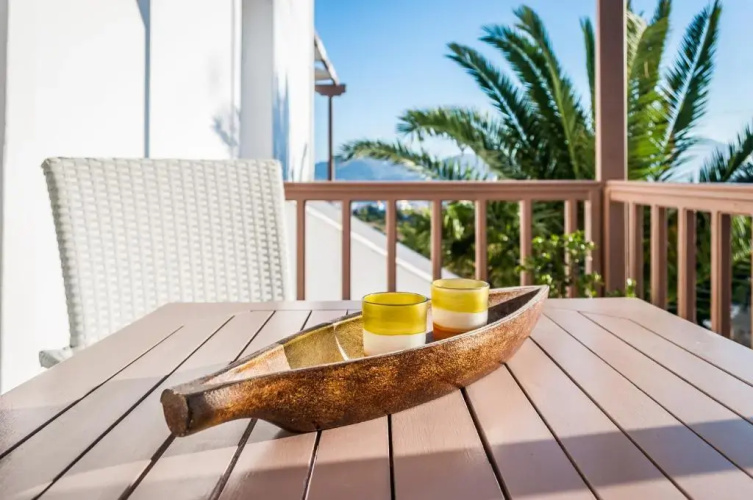 Oceanis Rooms