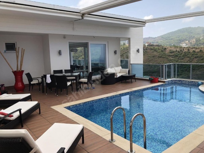 3 Bedrooms Villa
