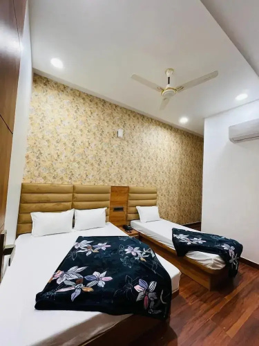 Hotel 4S Niwas
