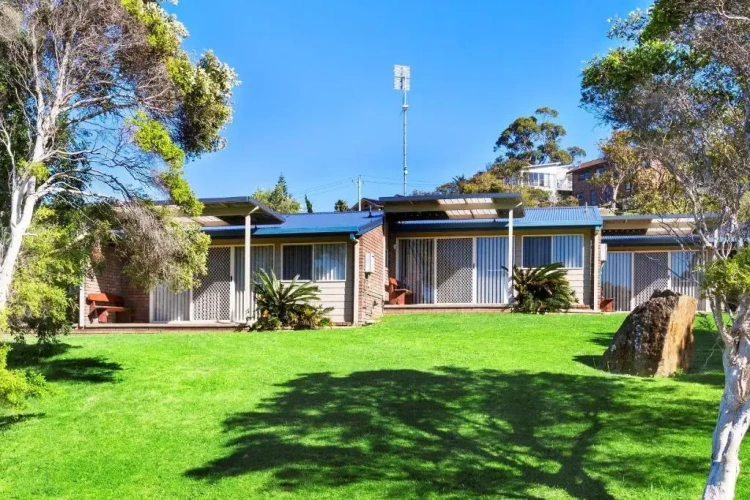2 Bedrooms Villa