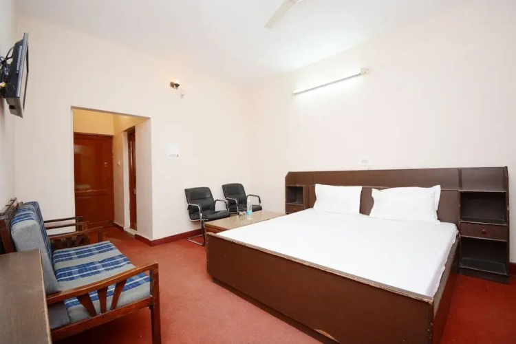 Oyo 37159 Hotel Tanveer