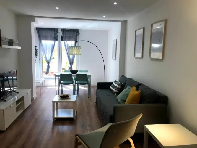 2 Bedrooms Apartment