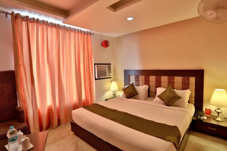Raya Inn