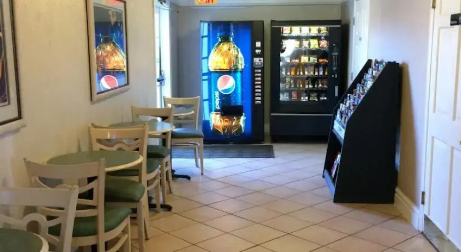 Sunset Inn & Suites