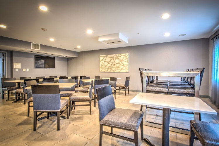 Best Western Plus Media Center Inn & Suites photo 20