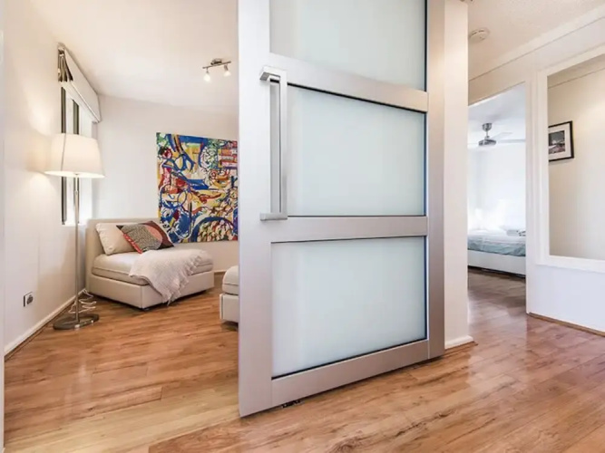 South Perth Deluxe Apartment