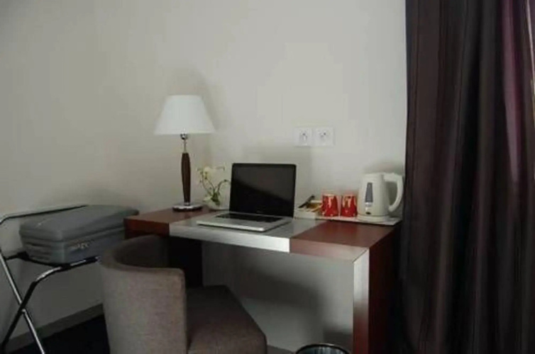 Plessis Parc Hotel