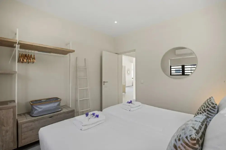 Villa Solana with private pool, Mambo Beach