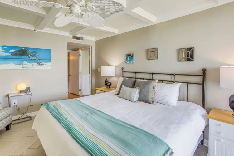 Warm Weather Escape w/ Pool Access in Myrtle Beach