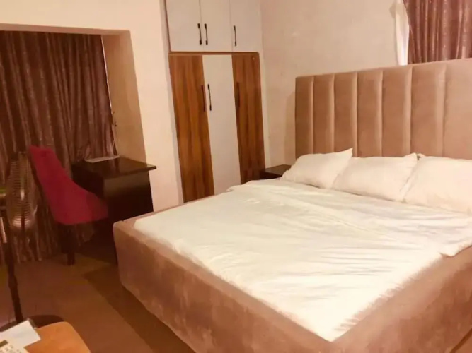 Mace Hotel and Apartments