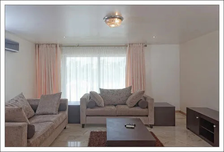 Amara Suites Emem Court