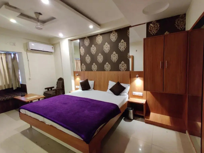 Hotel Savera