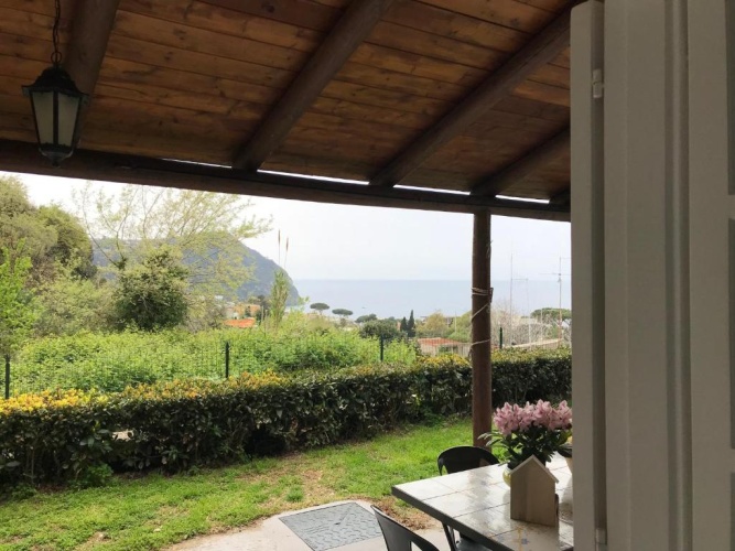 Standard Triple room with sea view
