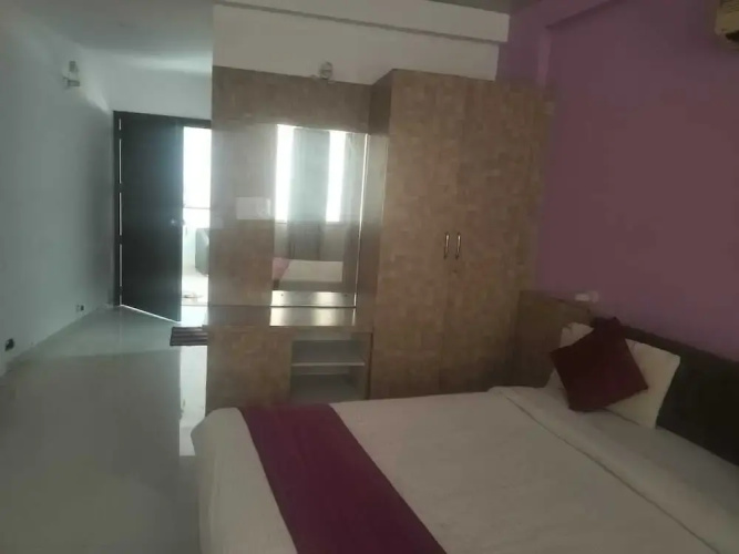 Hotel Saiba Lodging
