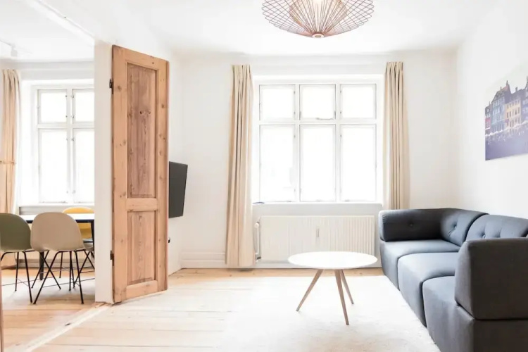 Spacious and Cool 1-bed in Gadekvarteret