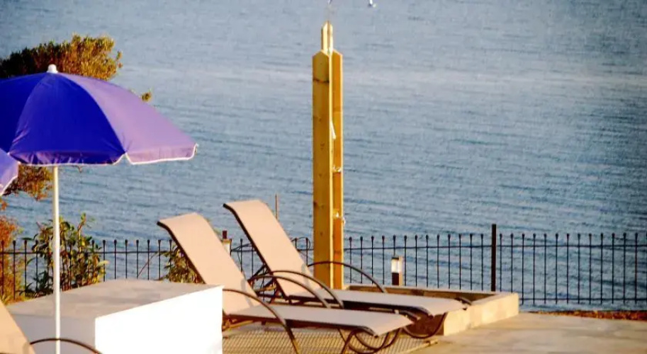 Eroessa Apartments