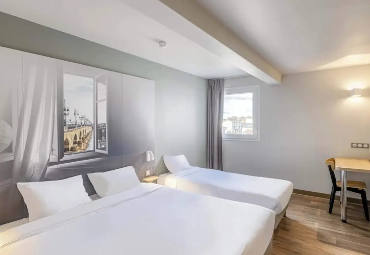 Triple room