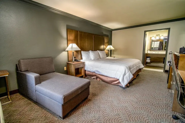 Rodeway Inn Compton