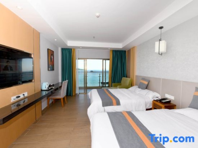 Standard Twin room with sea view