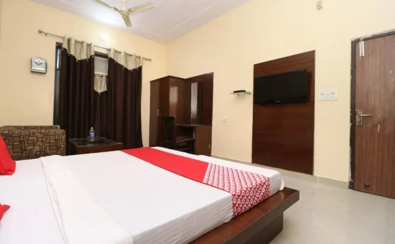 A K Regency Hotel By OYO Rooms
