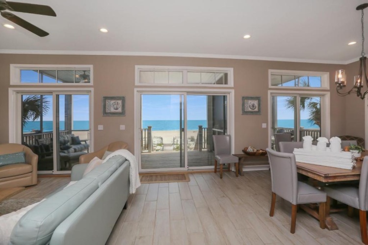4 Bedrooms Cottage