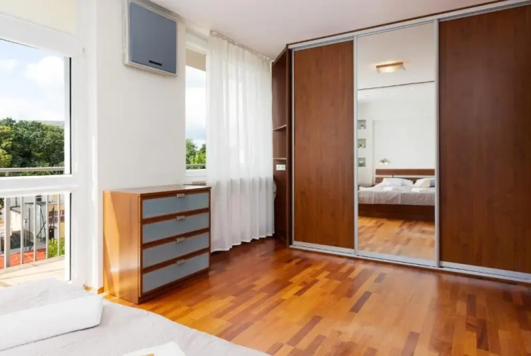 2 Bedrooms Apartment