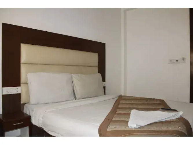 Hotel Opal Inn
