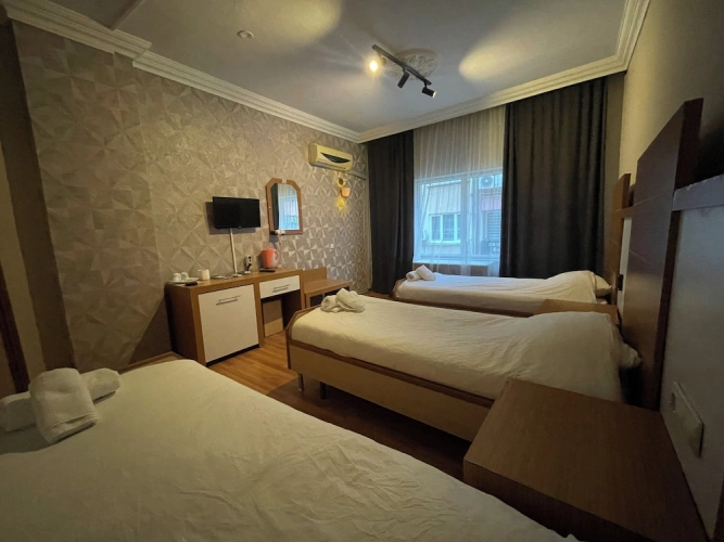 1 Bedroom Economy Quadruple room